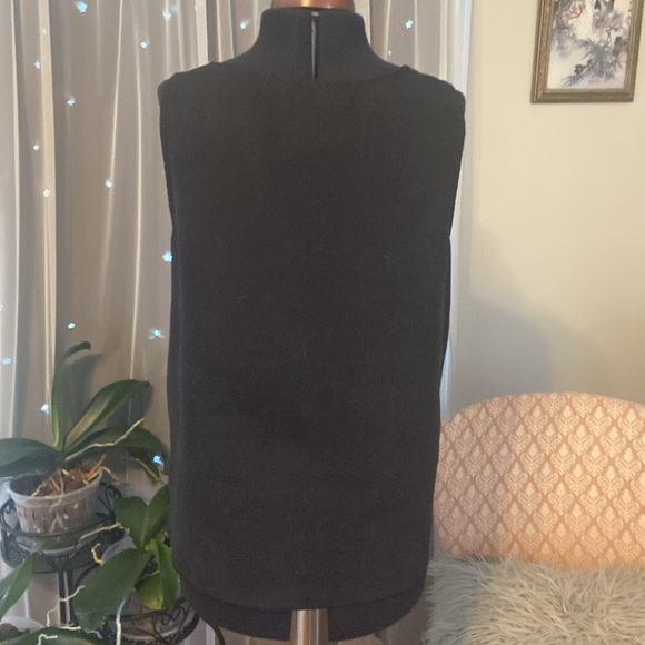 Embroidered Johnny Was Linen Top - Picture 4 of 6